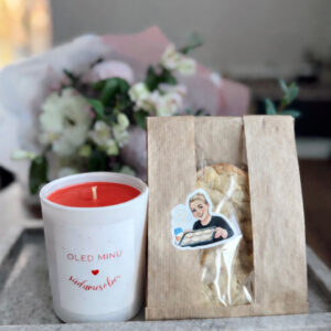 Eeltellimine: SÕBRAPÄEVA ERI! Maasika&rabarberi küünal+küpsis kombo